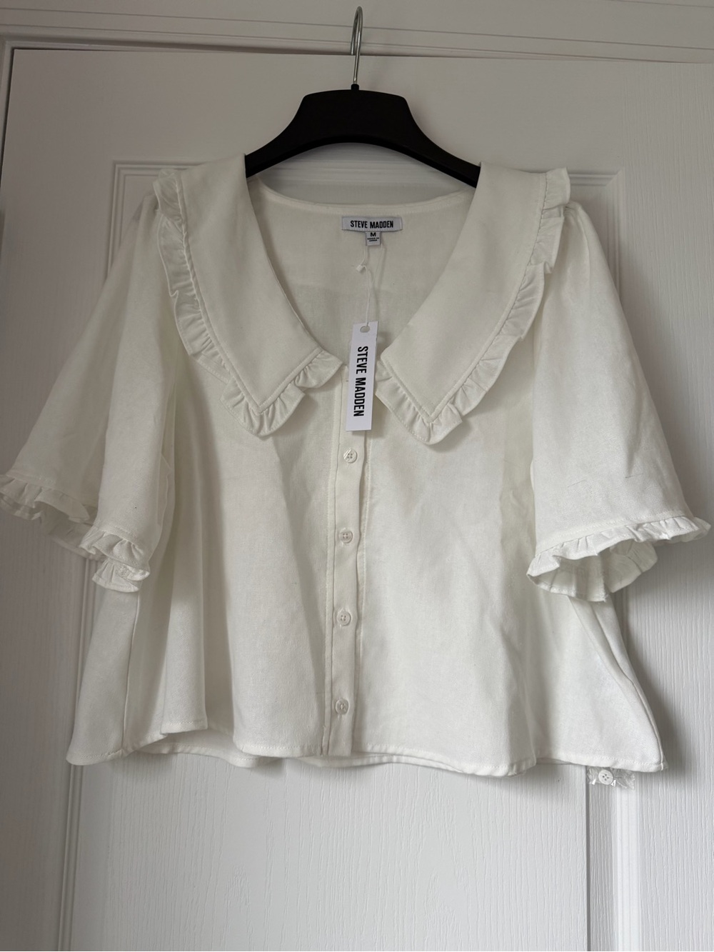 New Women’s Steve Madden Ruffle Collar Button-Front Top